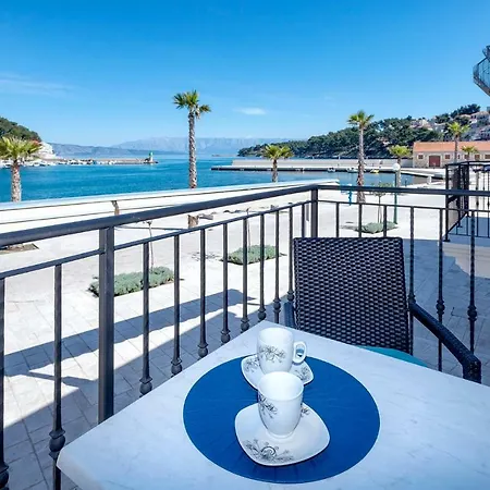 Villa Riva Jelsa  Exterior photo